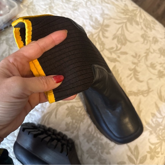 Charlotte Stone women’s like new black platform boots - Picture 12 of 16